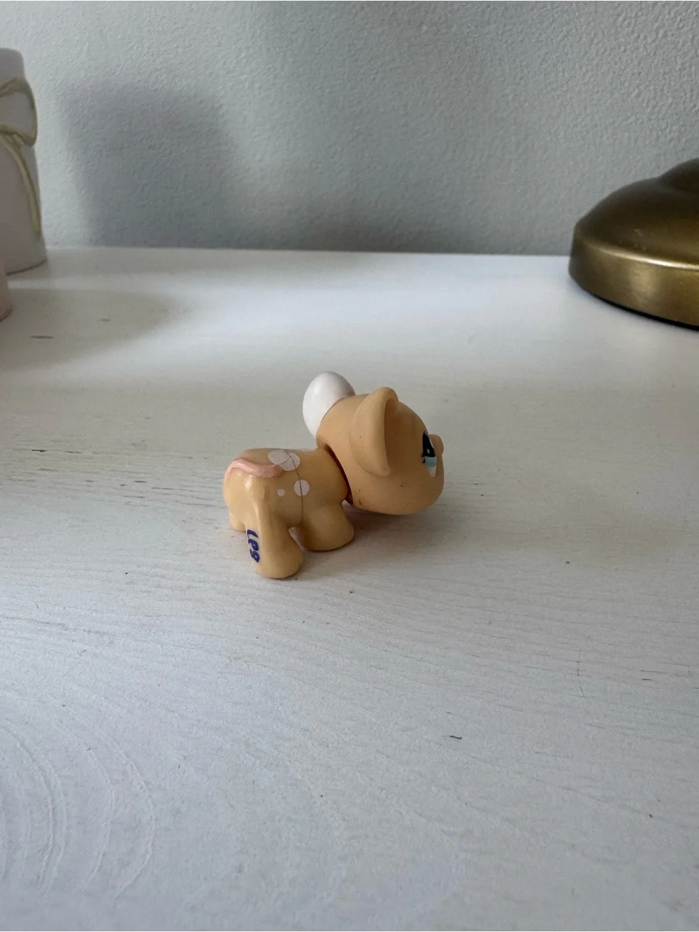 Littlest Pet Shop Tan Deer Head with Pink Ear Spots and Blue Eyes